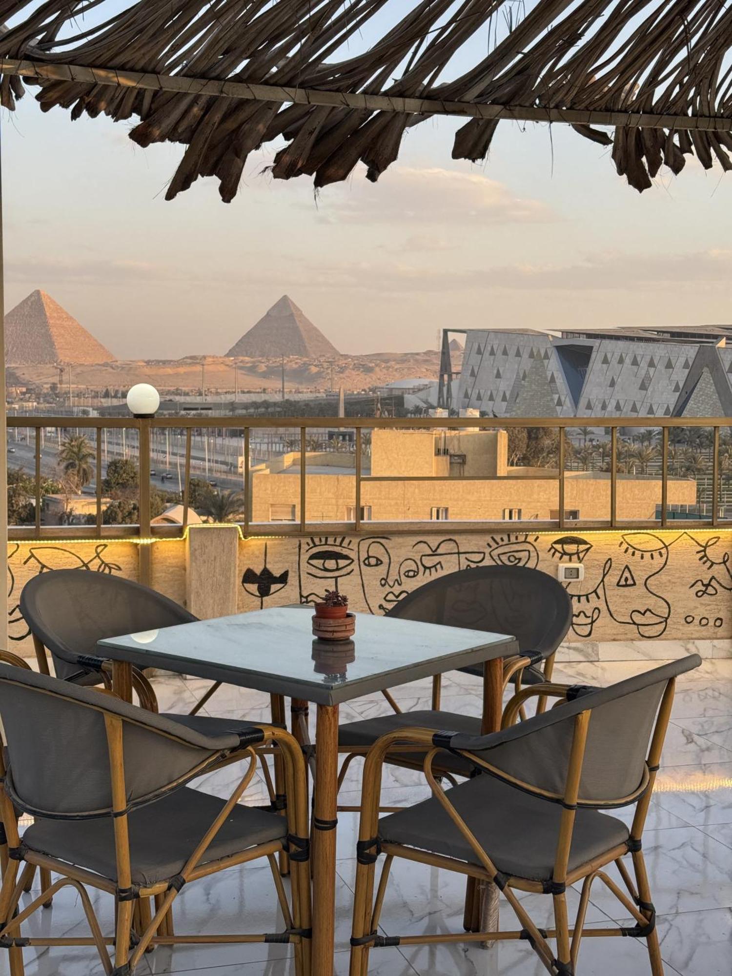 Topview Pyramids And Museum Nazlat as Sammān Zewnętrze zdjęcie